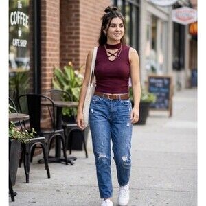 Crop Top Size L  Juniors 11-13 Burgundy Chic Short Sleeve V-neck No Boundaries
